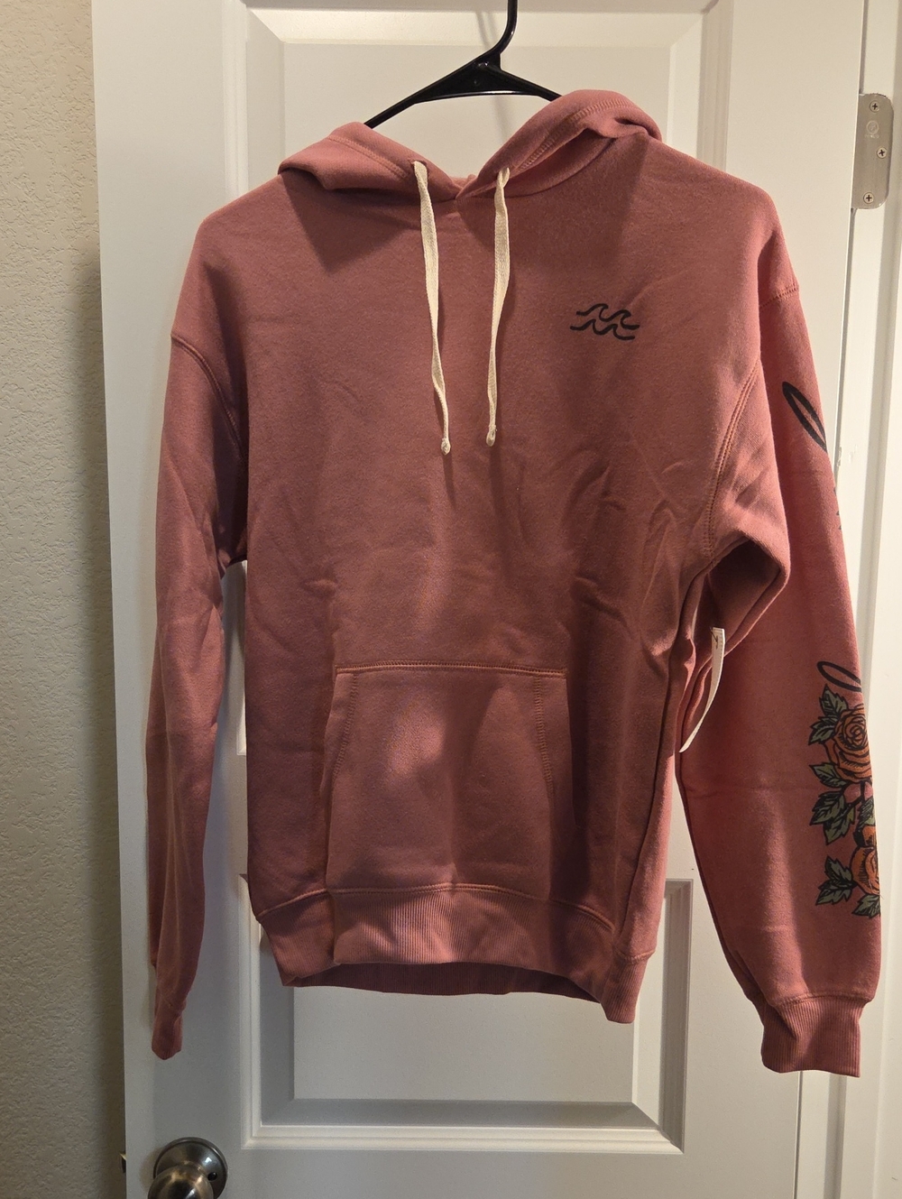 Billabong Dusty Rose Hoodie with Floral Sleeve Accent NWT Size XS